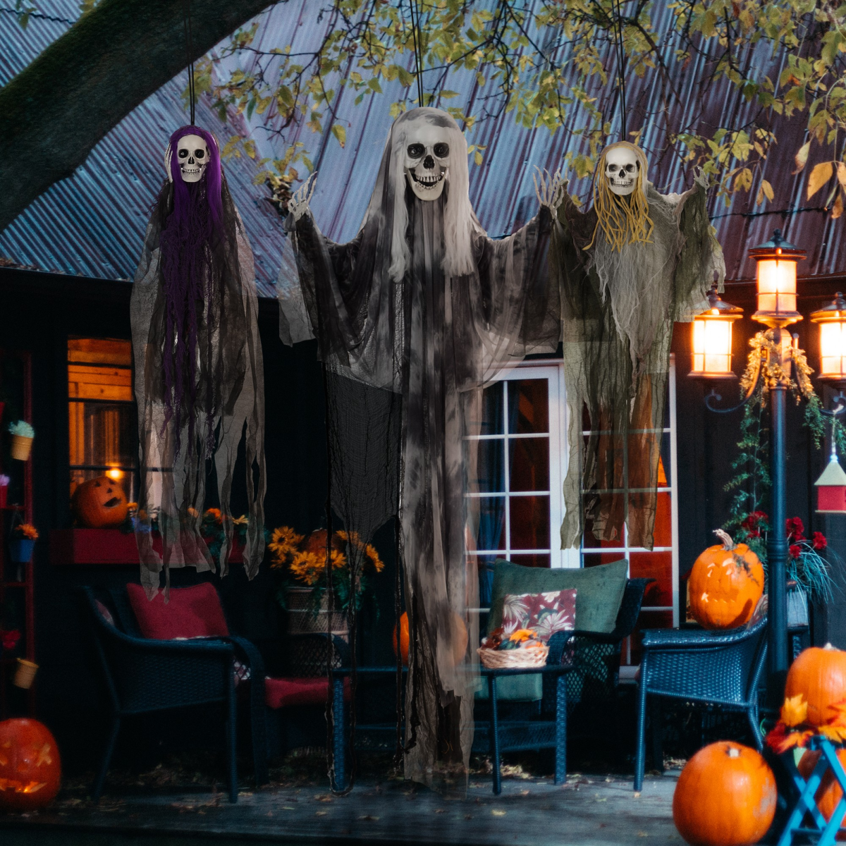 HOMCOM Set of 3 Hanging Skeleton, Flying Ghost Halloween Decorations – product image 2