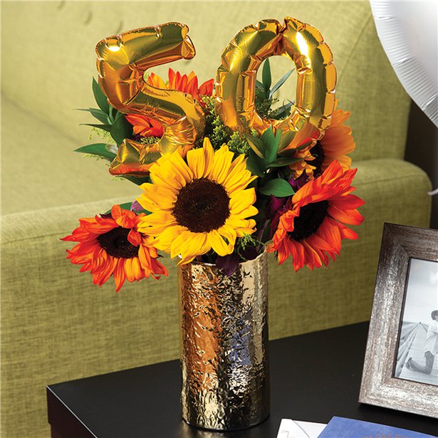 Air-Filled Gold Balloon Number 0 Cake Topper - 15cm – product image 2