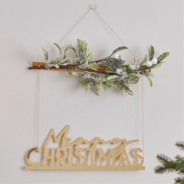 Gold Acrylic Merry Christmas Wreath with Mistletoe – product image 1