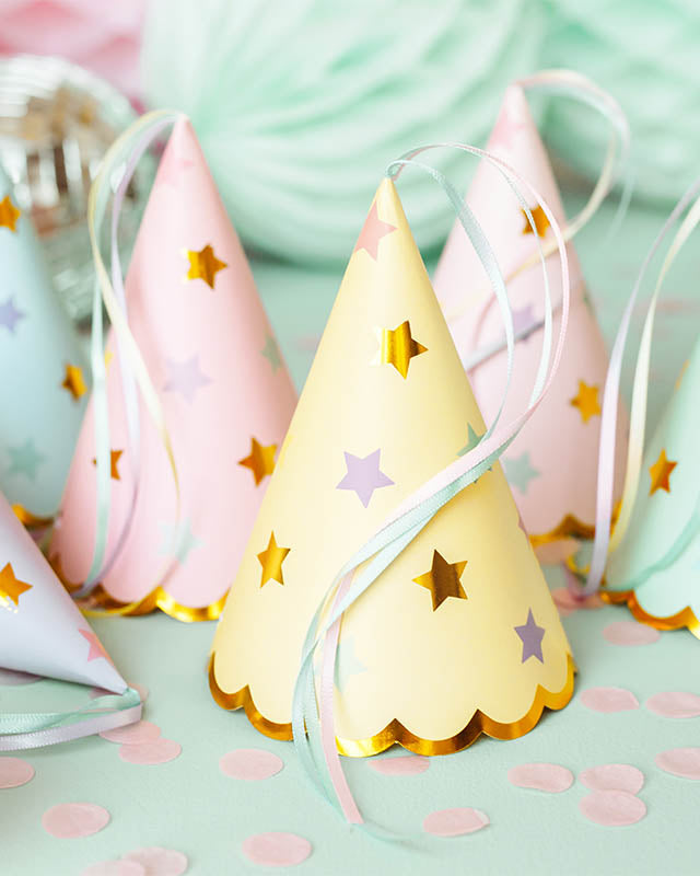 Star print Party Hats with Ribbons (6pk)