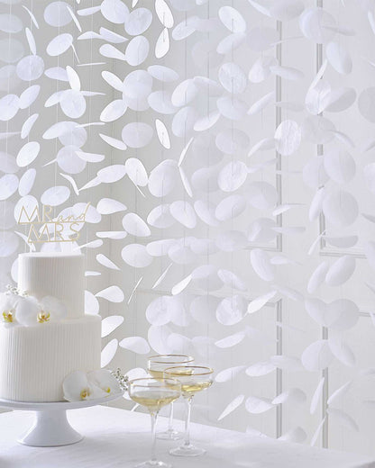 White Paper Circles Wedding Backdrop - 2m (16pk)